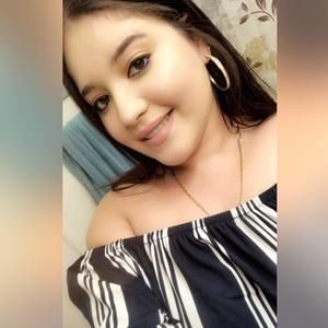 Meet your Posher, Linessa